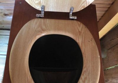 Module toilettes sèches autonome individuelle pour dame Installation golf Makila